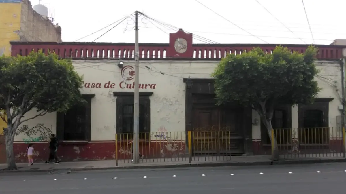 En la Casa de Cultura es donde se pretende instalar el Mercado de Artesanías.